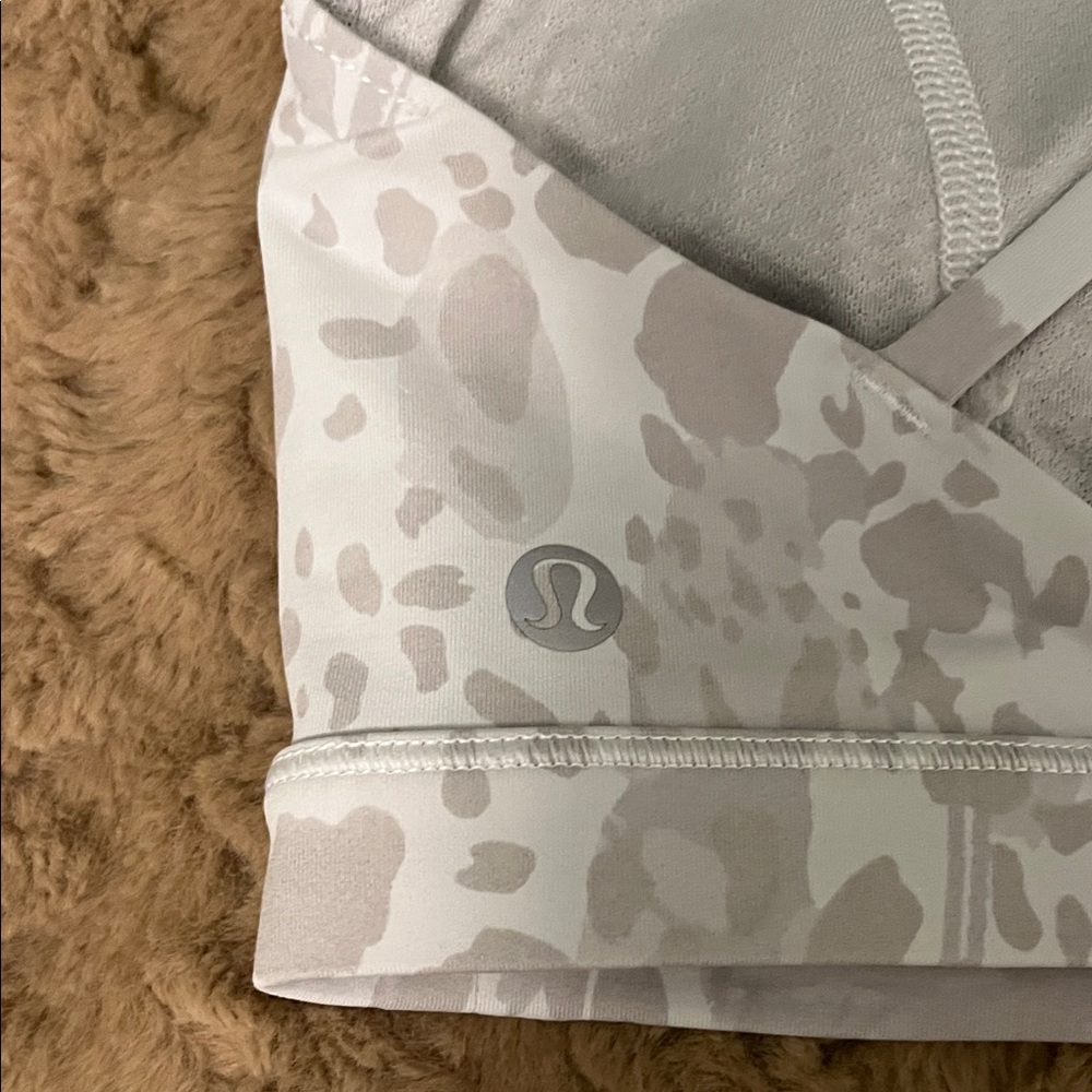 Lululemon Athletica White Patterned Sports Bra 12 - Picture 3 of 5